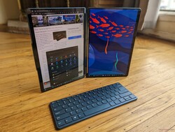 Lenovo Yoga Book 9i 2-in-1 Dual Screen