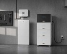 The SunEnergyXT 500 PRO AC Core adds up to 90 kWh of retrofit storage capacity to solar installations