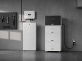 The SunEnergyXT 500 PRO AC Core adds up to 90 kWh of retrofit storage capacity to solar installations