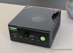The GMKtec K11 mini PC with AMD Ryzen 9 8945HS (Image source: Allen Ngo/Notebookcheck)