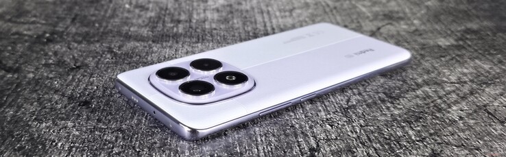 Test Redmi Note 14 Pro 5G smartphone (Image source: Marcus Herbrich)