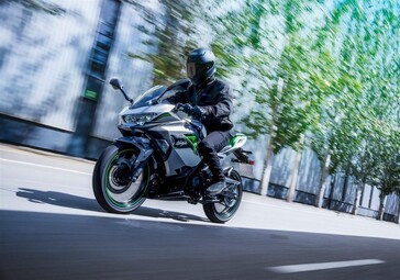 Kawasaki Ninja motorcycles have previously been famous for their performance — something that the Ninja e-1 likely won't achieve. (Image source: Kawasaki)