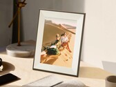 Aura Ink utilizes an e-ink panel to display pictures digitally (Image source: Aura Frames)