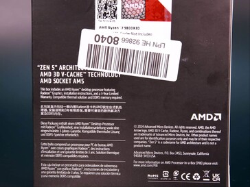 Image showing the back of the box received by the Hardware Busters author. (Image source: Hardware Busters)