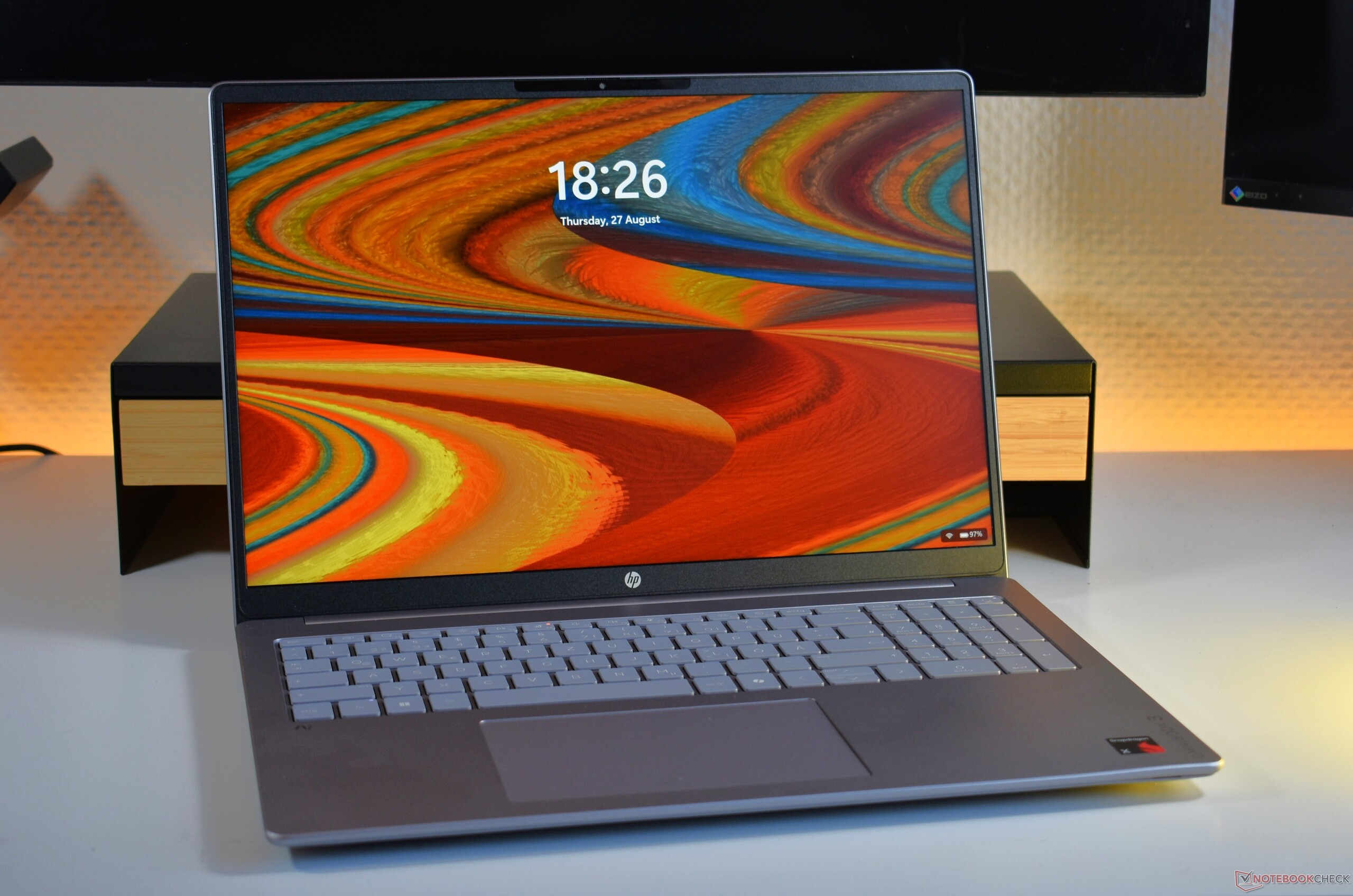 The HP OmniBook 3 16
