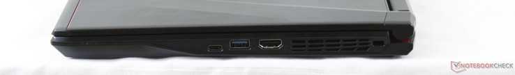 Right: USB Type-C + Thunderbolt 3, USB 3.0, HDMI 1.4, Kensington Lock