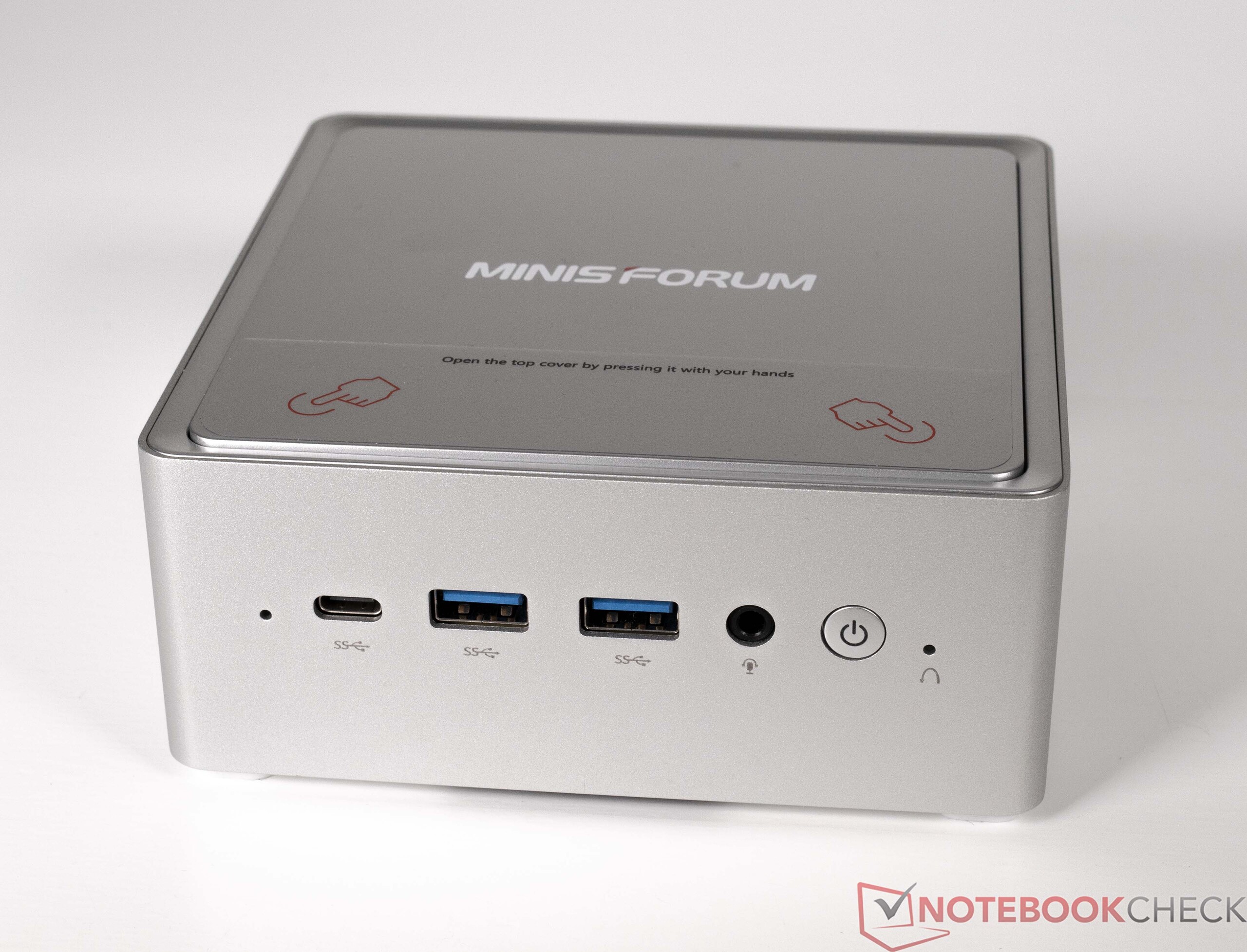 Minisforum Venus Series NAB6 review: The sleek mini PC with a fast