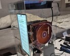 The absurd mod that retrofitted two PC heatsinks onto the motherboard of a Nubia Z70 Ultra.