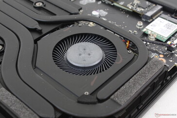 There is no vapor chamber cooler or liquid metal thermal paste