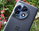 The OnePlus 11 will remain the company's sole flagship until the OnePlus 12, former pictured. (Image source: NotebookCheck)