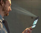 Honor introduces Magic V3 smartphone to global customers as world's first phone with AI Defocus technology to help prevent nearsightedness. (Image source: Honor)