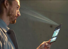 Honor introduces Magic V3 smartphone to global customers as world&#039;s first phone with AI Defocus technology to help prevent nearsightedness. (Image source: Honor)