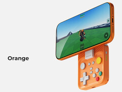 The Abxylute M4 Snap-On Controller attaches to smartphones via magnets. (Image source: Abxylute)