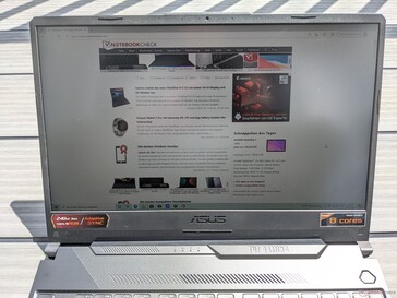 Asus TUF Gaming A15 - Outdoor use