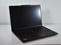 Hot laptop model runs too hot: ThinkPad T14 Gen 5 AMD too powerful for its own good (image source: Benjamin Herzig)