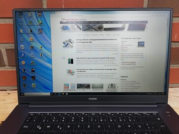 Huawei MateBook D 15 - Outdoor use