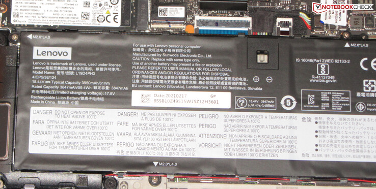 The battery has a capacity of 61 Wh.