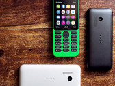 Microsoft Nokia 215 is a $29 USD feature phone with basic Internet capabilities