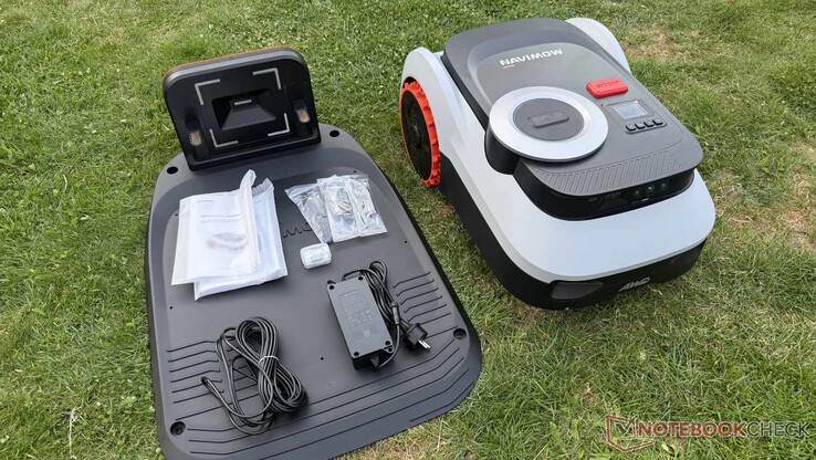 What’s Included with the Navimow i210 LiDAR Pro