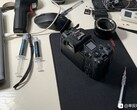 A Canon EOS R5 with thermal paste. (Source: Baidu)