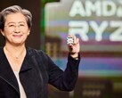 AMD CEO Dr. Lisa Su shows off the upcoming Zen 4 Raphael processor at CES 2022. (Image Source: AMD)