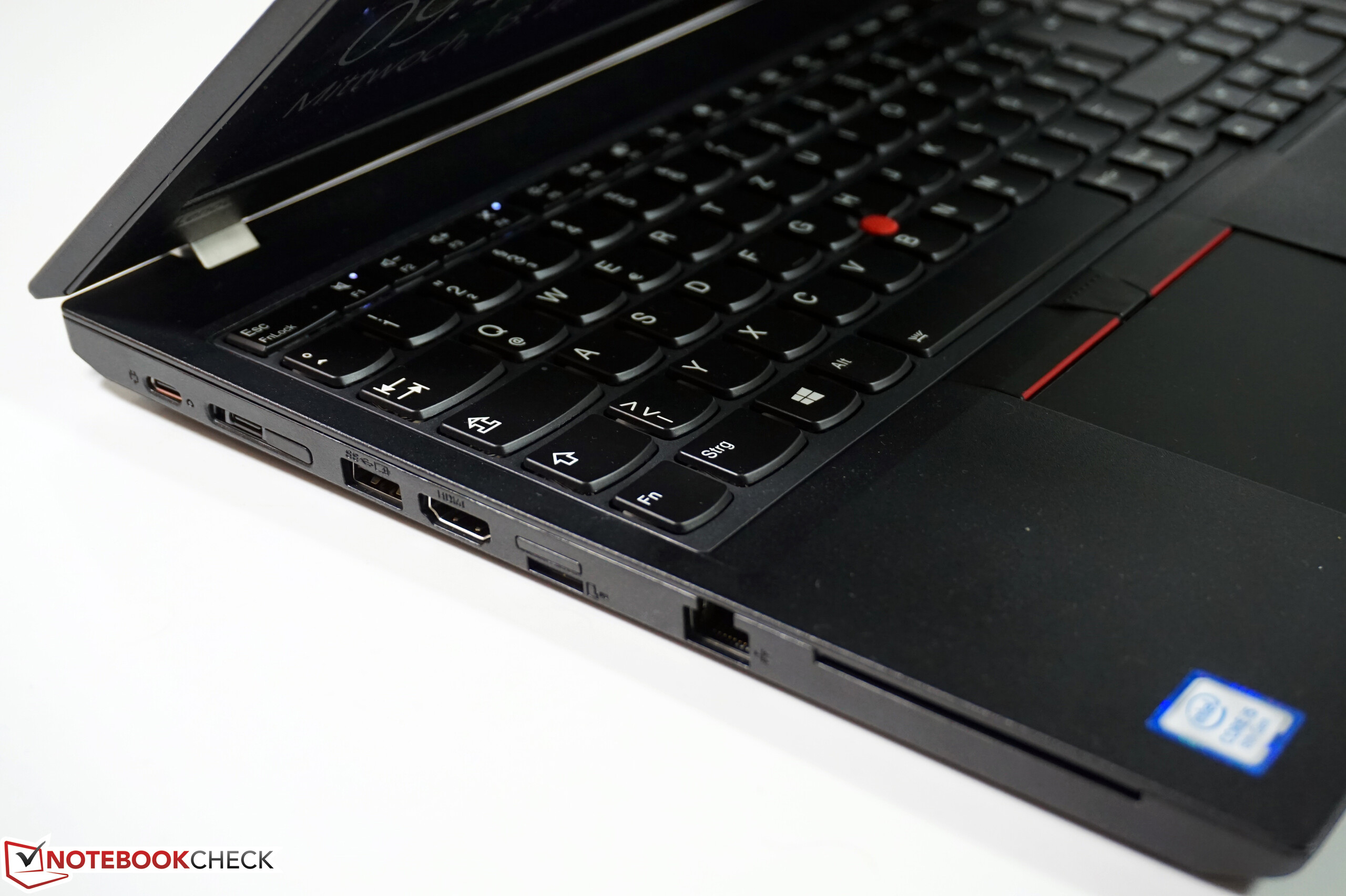 Lenovo ThinkPad L580 Laptop Review: Reliable office notebook with a good  keyboard - NotebookCheck.net Reviews