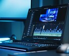 The currently most affordable version of the Lenovo Legion Pro 7i Gen 10 OLED is on sale for $450 off (Image source: Alex Wätzel)