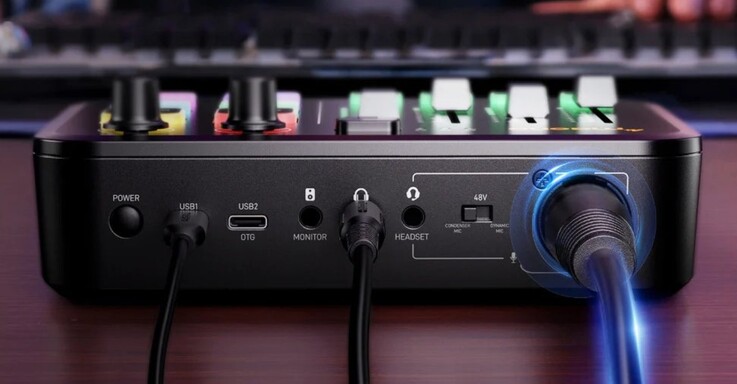 Input and output jacks on the back of the Maono G3 gaming audio mixer.