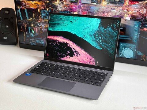 MacBook Neo rival with Intel Wildcat Lake for $449 - Chuwi UniBook Laptop Review