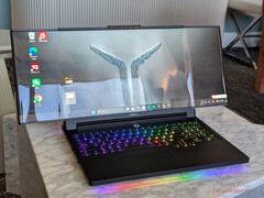 The Legion Pro Rollable extends to a 24-inch display within a conventional 16-inch laptop form factor. (Image source: Notebookcheck)
