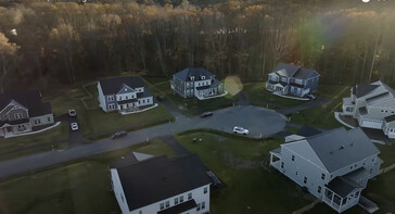 Settlement with Tesla solar roofs in the eastern USA (Image: Tesla)