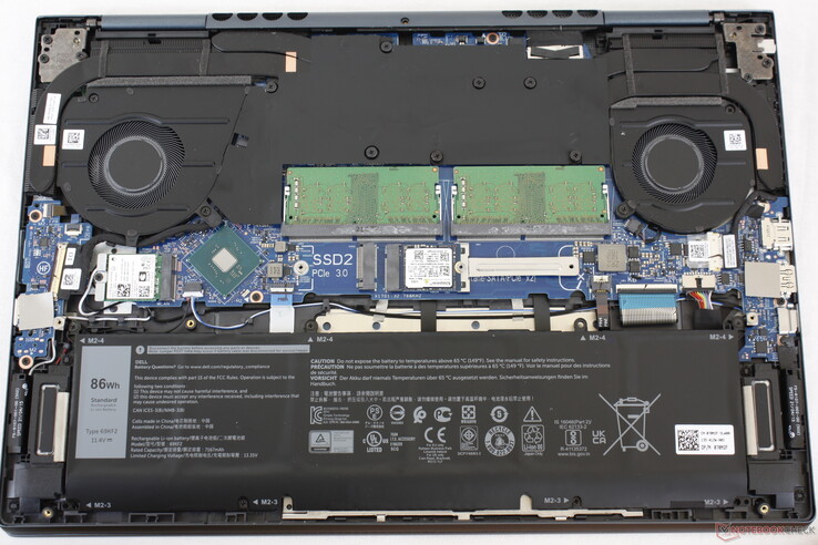 Inspiron 16 Plus 7610 for comparison. Note the second SSD slot and SODIMM slot that are now missing on the 7620