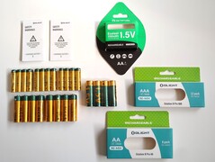 Batteries. (Image source: Notebookcheck)