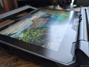 Edge-to-edge Gorilla Glass protection with Active and Passive Pen support