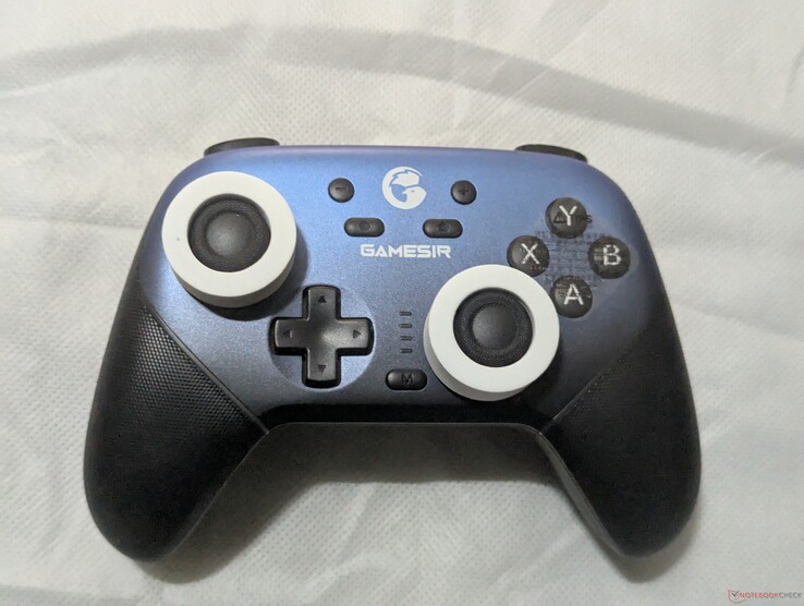 The Super Nova comes with rubber casings around the joysticks