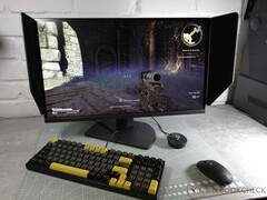 The image shows a photo of the KTC25M1 gaming monitor with a 400Hz TN panel.