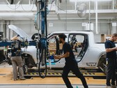 Rivian has officially started ramping production of the dual-motor R1T electric pickup truck in preparation for June deliveries. (Image source: Rivian on Twitter)