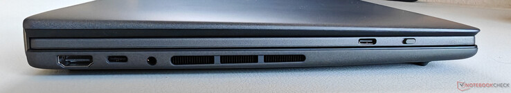 Left: HDMI 2.1 FRL, USB-C 4.0 with Thunderbolt 4 (40 GBit/s, DisplayPort, Power Delivery), 3.5 mm audio, USB-C on the keyboard (only for charging)