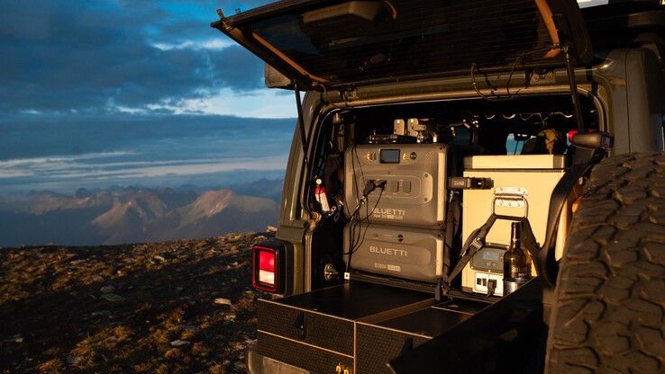 The Bluetti Apex 300 can power 99% of home appliances (Image source: Bluetti)