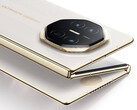 Huawei's Mate XTs appears to be slightly thinner than last year's model. (Image source: Huawei)