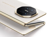 Huawei's Mate XTs appears to be slightly thinner than last year's model. (Image source: Huawei)