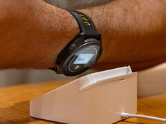 The Forerunner 170 should no longer suffer from battery drain when using Alipay.