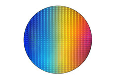 Intel 8th generation processor wafer (Source: Intel)
