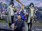 Professional cosplayers and me