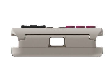 The phone can still be charge through a cutout at the bottom. (Image surce: GameSir)