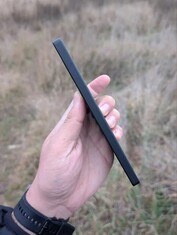 Sony Xperia 5G smartphone prototype. (Image source: OLX)