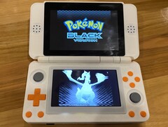 DSpi: Gaming handheld based on the Raspberry Pi. (Image source: borpendy)