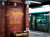 Xiaomi has extended its Harry Potter special edition release to Beijing's subway system. (Image source: Xiaomi)