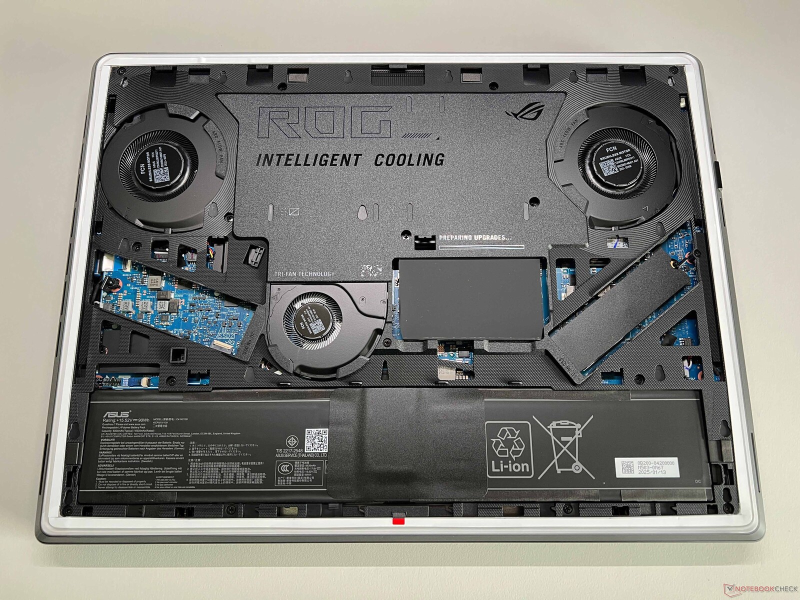 The RTX 5090 Laptop and mini LED inside a gaming laptop - Asus ROG ...
