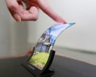 Experts believe there will be a component shortage for flexible OLED panels in 2017 and beyond. (Source: LG)